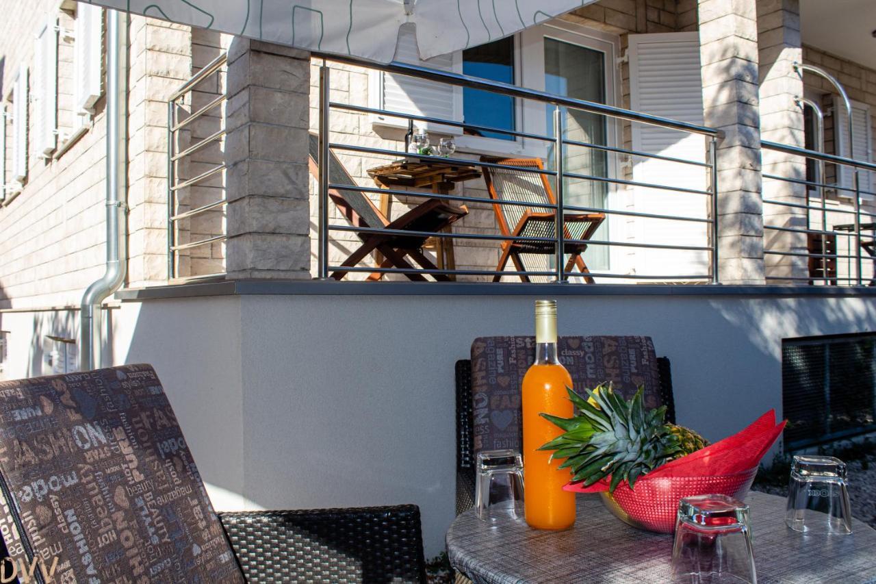 Apartmani My Way, Tribunj Free Parking Free Bicycles Exterior photo